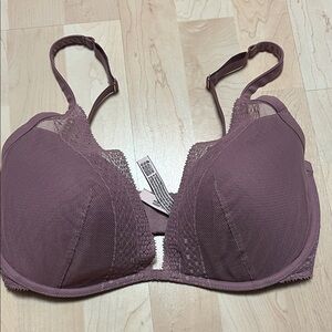 Victoria's Secret Plunge Lace Bra